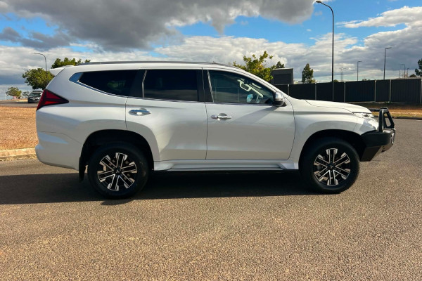 2023 MY22 Mitsubishi Pajero Sport QF GLS SUV Image 2