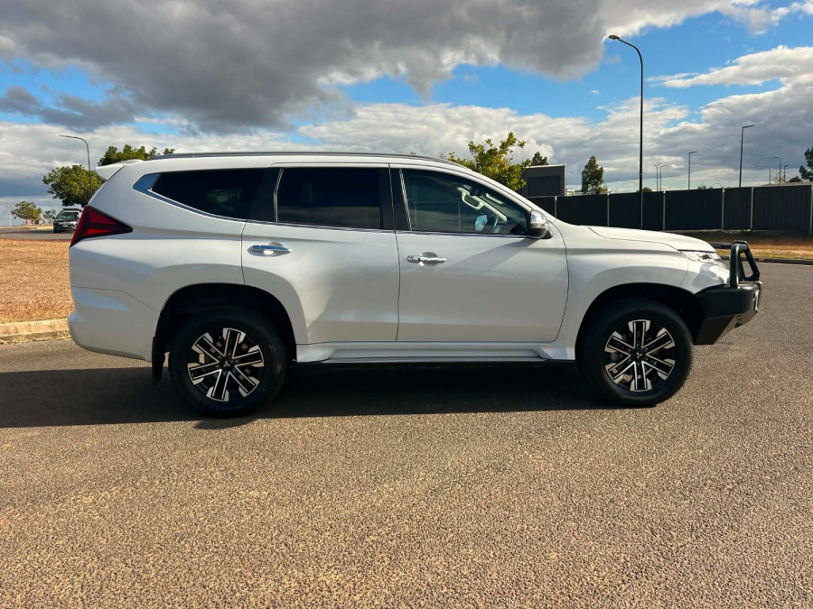2023 MY22 Mitsubishi Pajero Sport QF GLS SUV Image 2