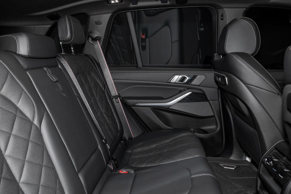 2025 BMW X5 G05 LCI xDrive50e M Sport SUV image 9