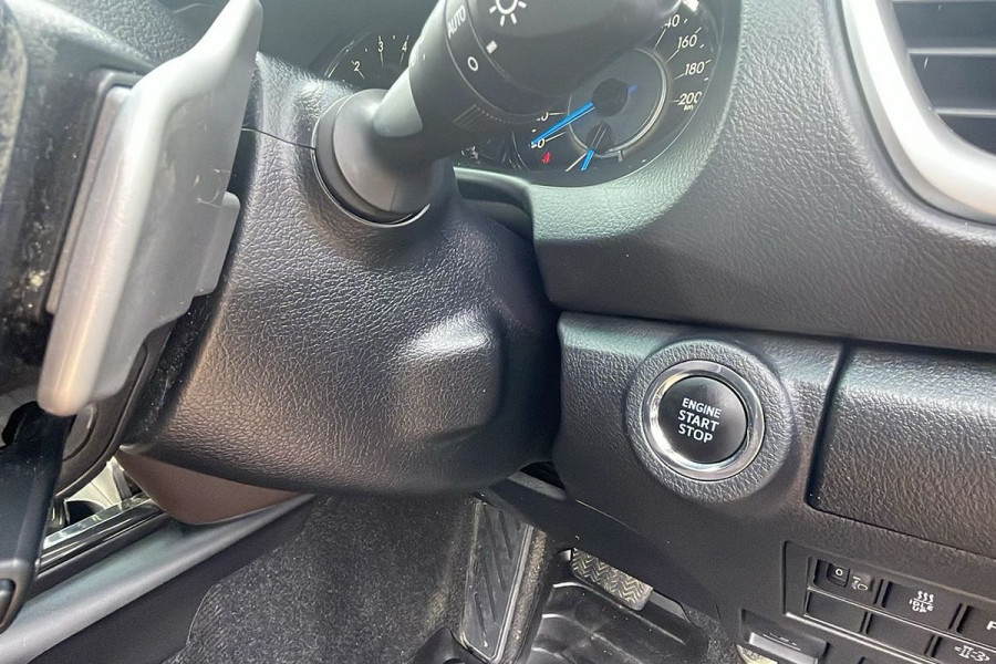 2019 Toyota Fortuner GUN156R GXL SUV Image 18