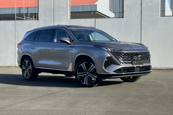 2026 MY25 MG QS IS31 Essence SUV Image 1