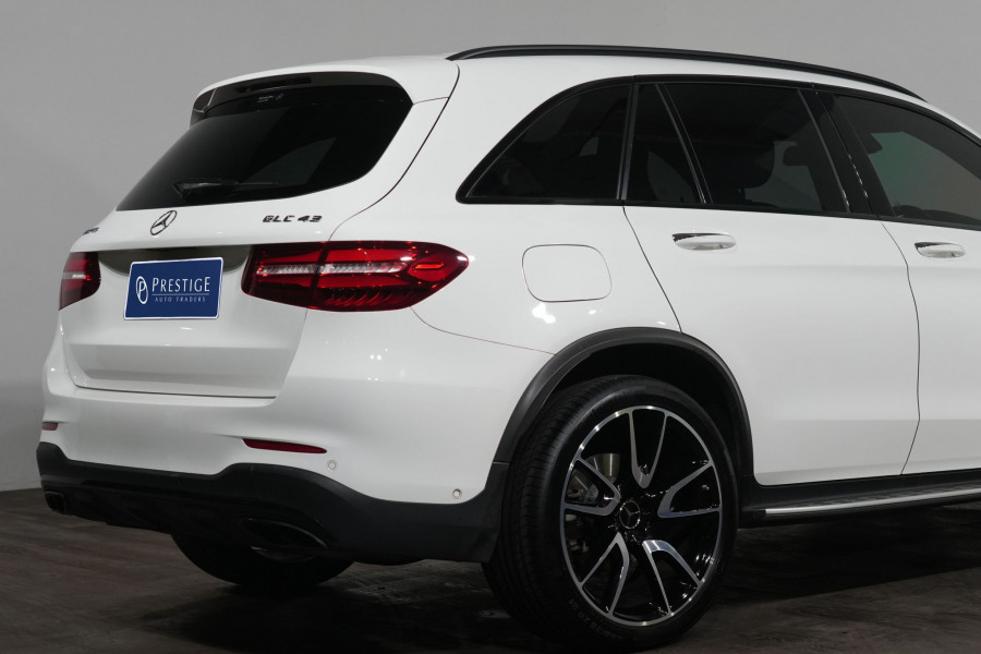 2019 Mercedes-Benz GLC-Class 43 SUV Image 11