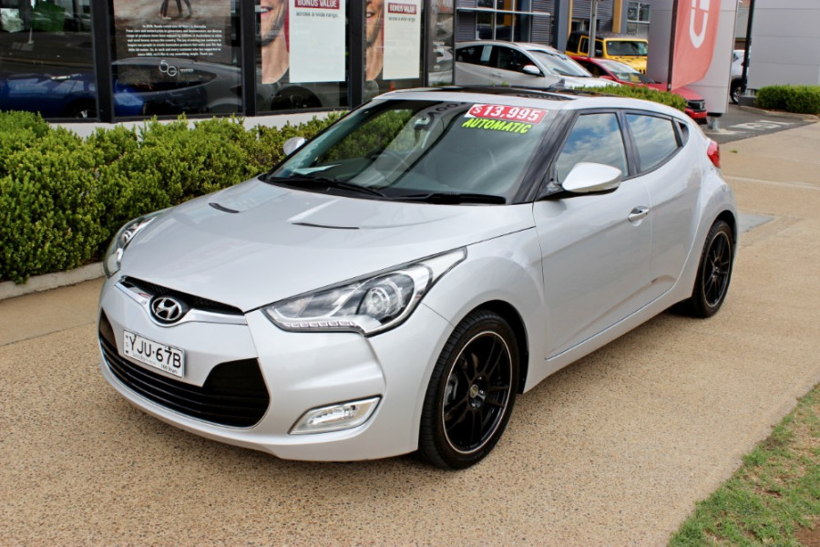 2013 Hyundai Veloster FS2 + Hatchback