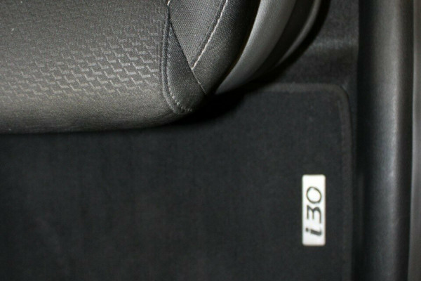 2020 Hyundai i30 PD2 Active Hatch Image 17