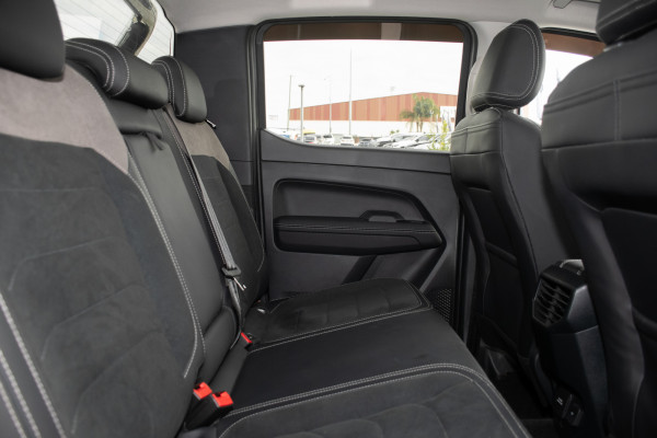 2025 Volkswagen Amarok NF TDI600 Style Ute image 10
