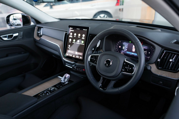 2025 MY26 Volvo XC60 UZ Plus B5 Bright SUV Image 14