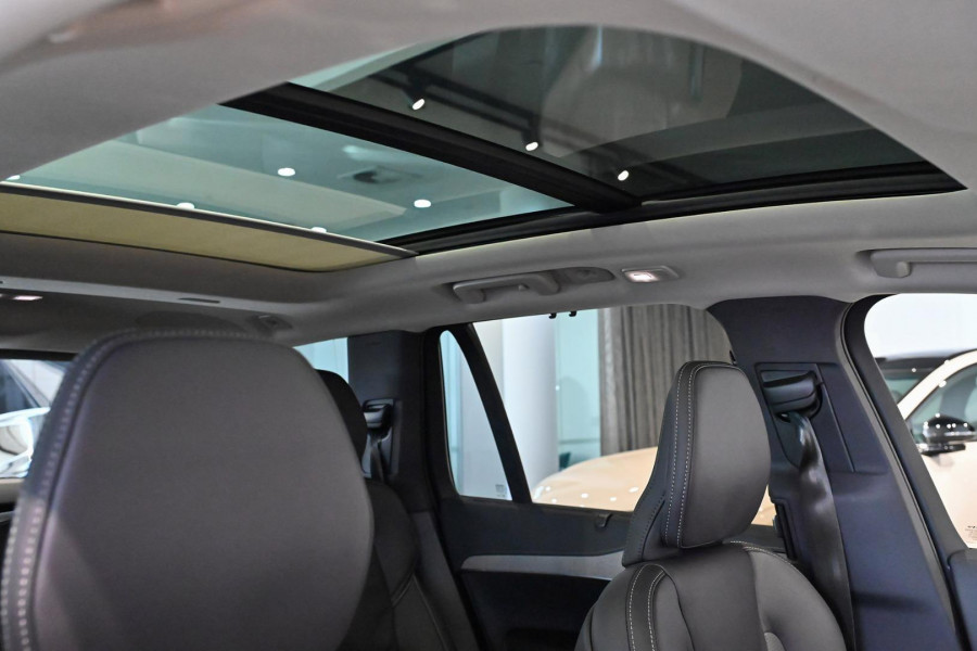 2024 MY25 Volvo XC90  Ultra T8 Plug-In Hybrid SUV Image 13