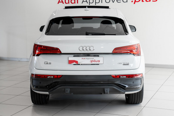 2022 MY23 Audi Q5 FY 45 TFSI S Line SUV image 5
