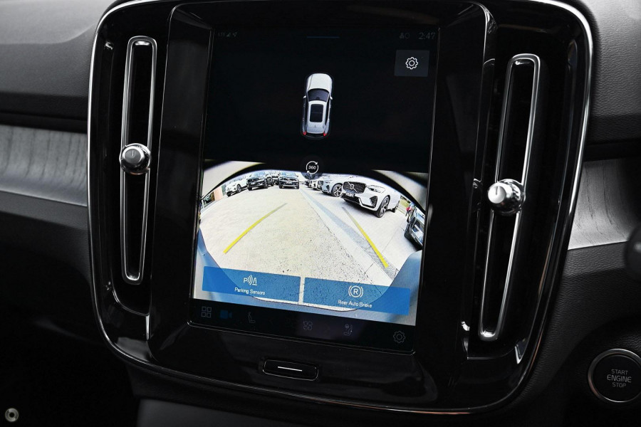 2024 MY25 Volvo XC40 XZ Ultra B4 Bright SUV Image 13