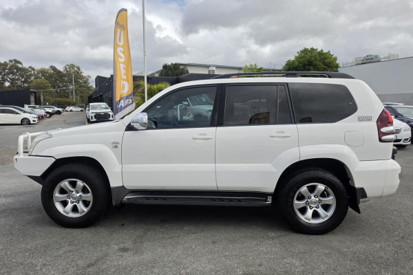 2007 Toyota LandCruiser Prado KDJ120R GXL SUV Image 10