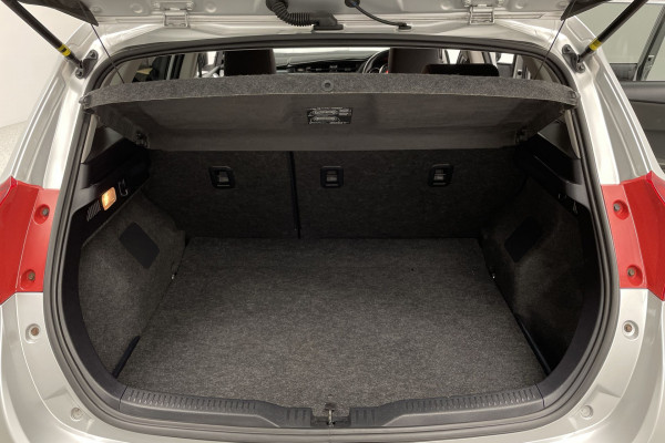 2015 Toyota Corolla Ascent Sport Hatch Image 5