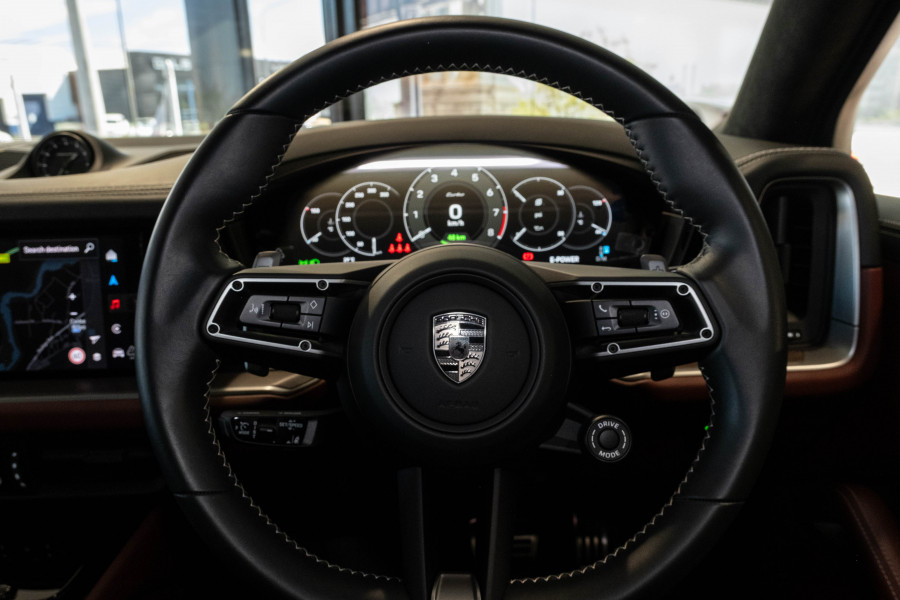2024 MY25 Porsche Cayenne Turbo E-Hybrid SUV
