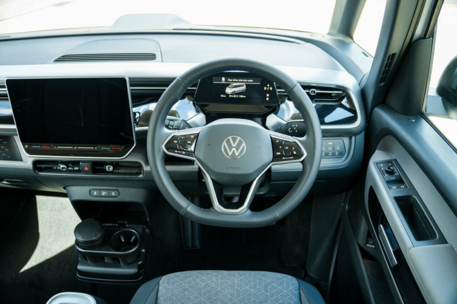 2025 Volkswagen ID. Buzz EB Pro BEV560 People Mover Image 11