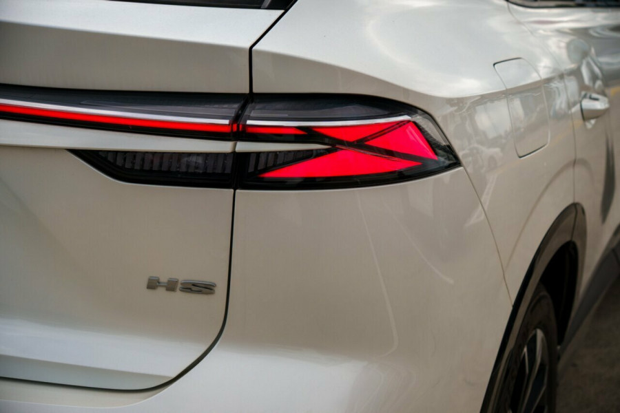 2025 MG HS AS33 Essence SUV Image 7