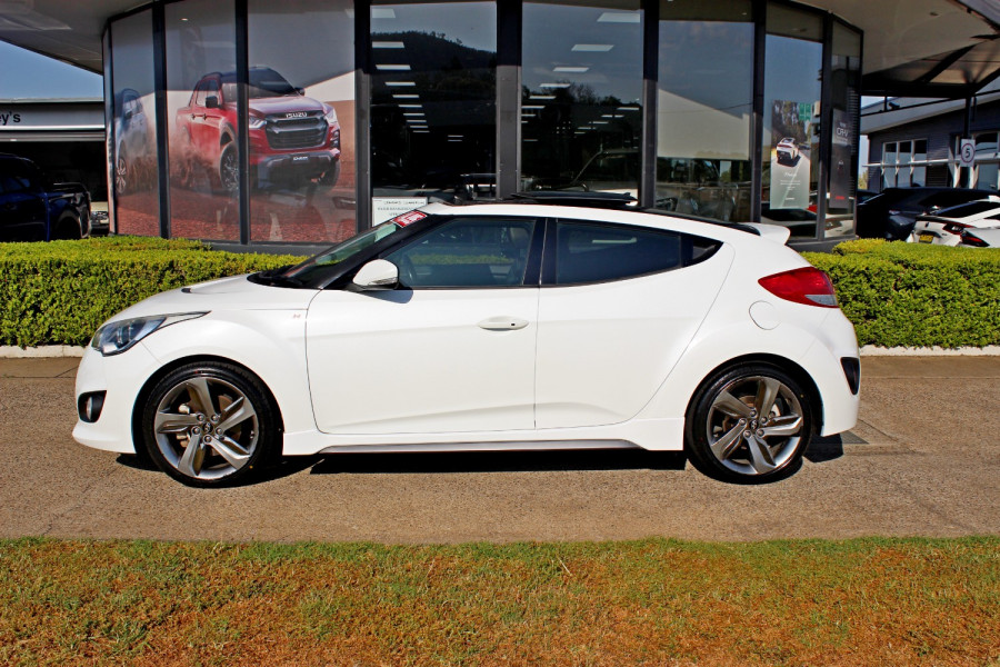 2014 Hyundai Veloster FS3 SR Turbo Coupe Image 5