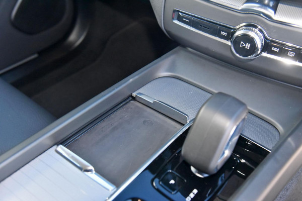 2025 Volvo XC60 UZ Plus B5 SUV Image 22