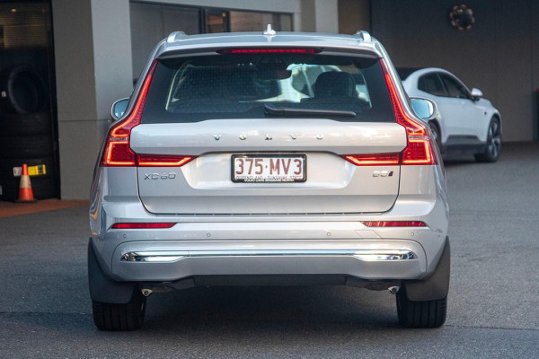 2024 MY25 Volvo XC60  Ultra B5 Bright SUV Image 3