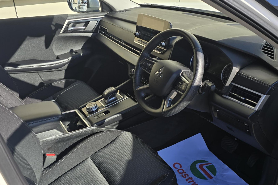 2021 MY22 Mitsubishi Outlander ZM LS SUV Image 7