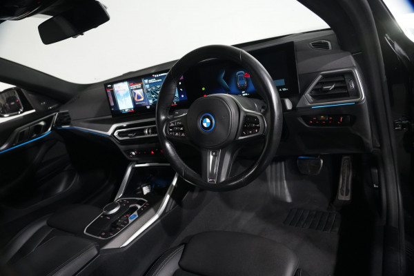 2023 BMW i4 eDrive40 M Sport Coupe Image 12