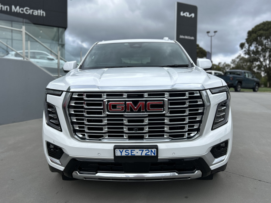 2025 Holden Yukon Denali Wagon Image 2