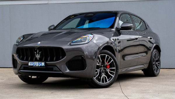 2022 MY23 Maserati Grecale M182 Modena SUV image 3