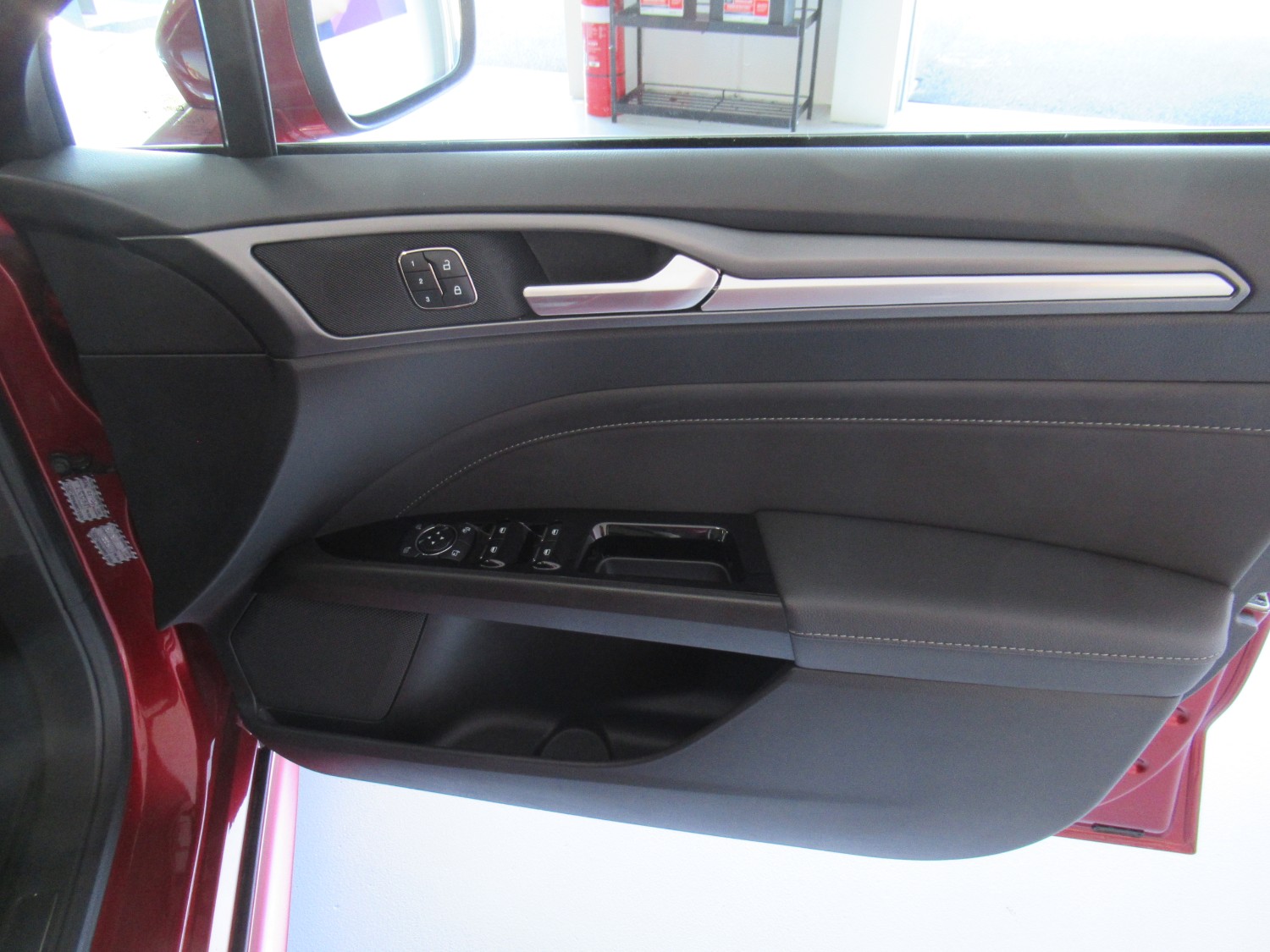 2016 Ford Mondeo MD TITANIUM Hatch Image 21