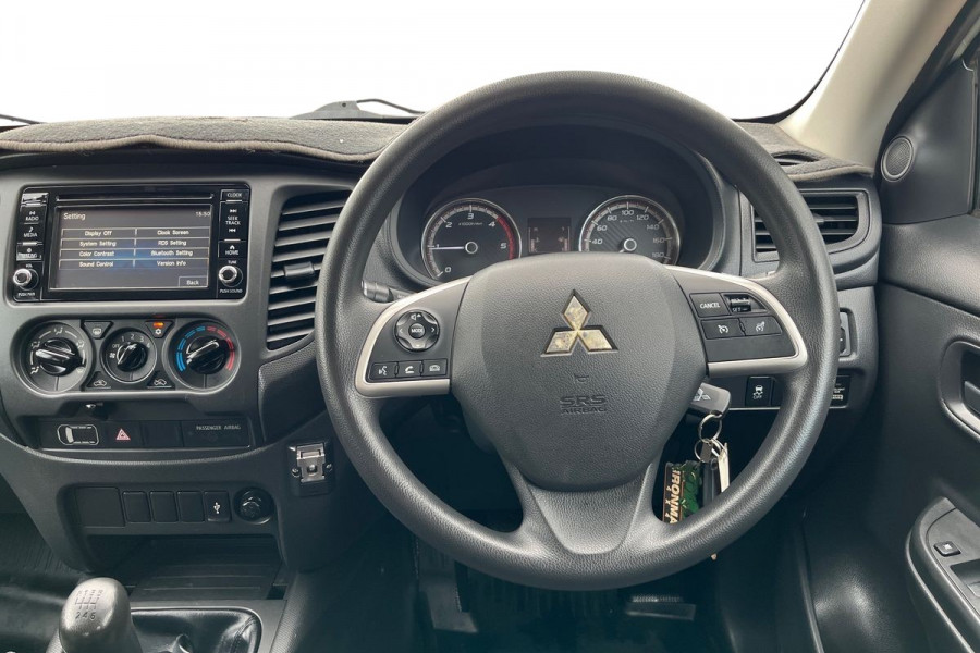 2019 Mitsubishi Triton MR GLX Cab Chassis Image 15
