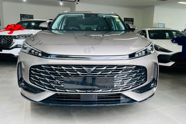 2025 MG HS AS33H Essence Hybrid+ SUV Image 4