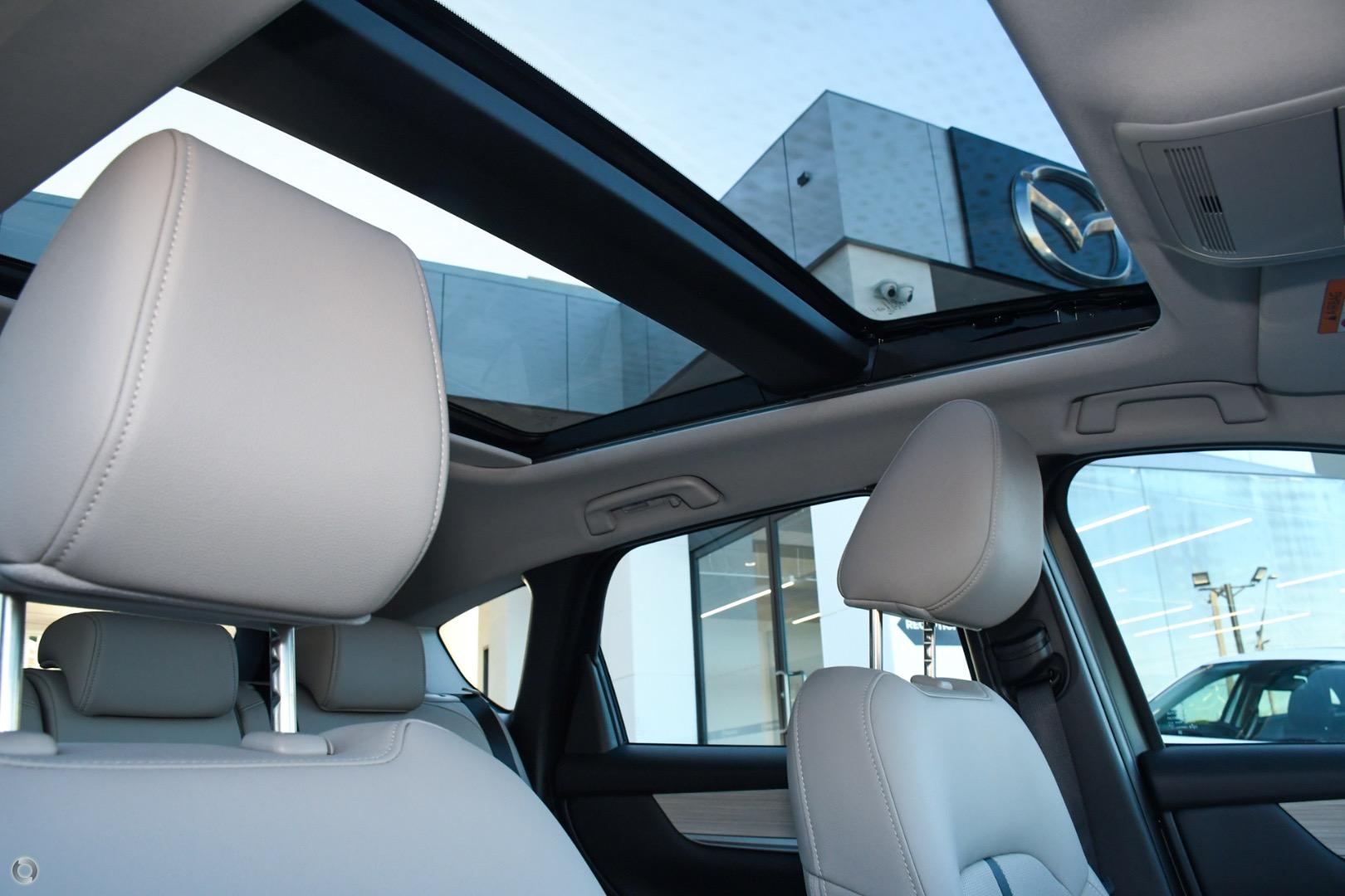 2024 Mazda CX-60 KH Series D50e GT SUV Image 11