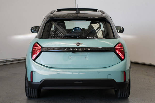 2026 MINI Cooper F65 C Classic Hatch image 5