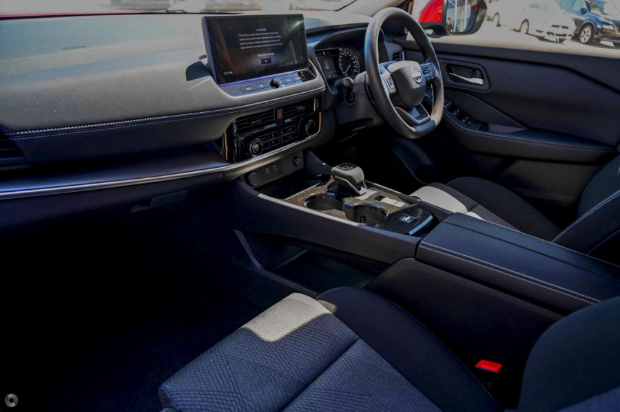 2026 Nissan X-Trail T33 ST SUV Image 4