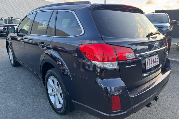 2013 Subaru Outback 4GEN 2.0D SUV Image 9