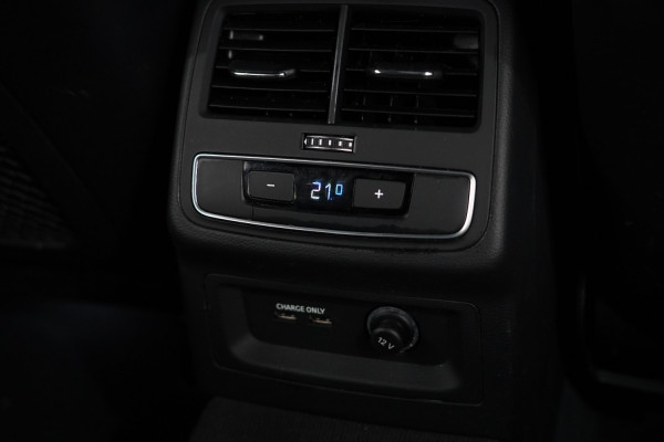 2021 Audi RS4  Quattro SUV Image 31