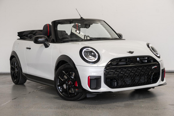MINI Cooper JCW Favoured F67