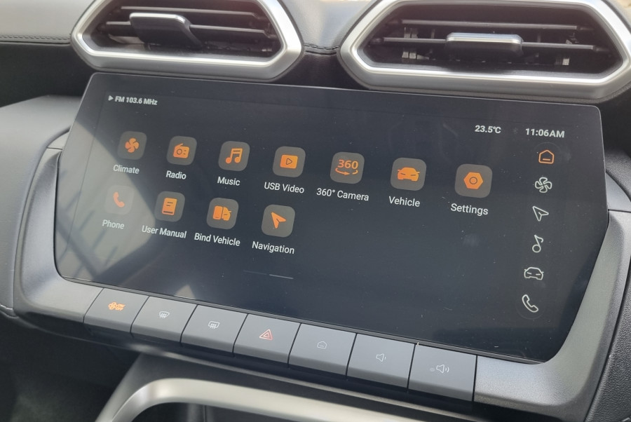 2024 MG ZS Essence 1.5P/Hybrid SUV Image 16