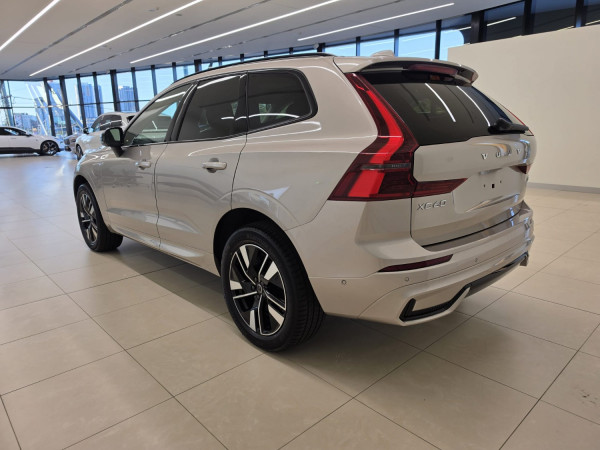 2025 MY26 Volvo XC60 UZ Plus T8 Plug-in Hybrid Dark SUV image 4