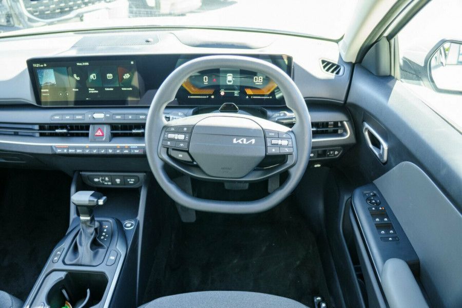 2025 Kia K4 CL4m S Sedan Image 10