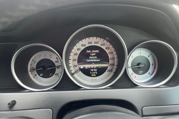 2013 Mercedes-Benz C-Class C250 Coupe Image 9