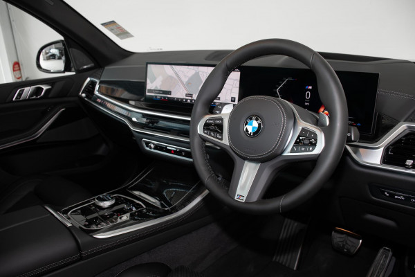2026 BMW X5 G05 LCI xDrive30d M Sport SUV image 6