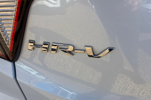 2020 MY21 Honda HR-V  VTi SUV Image 10