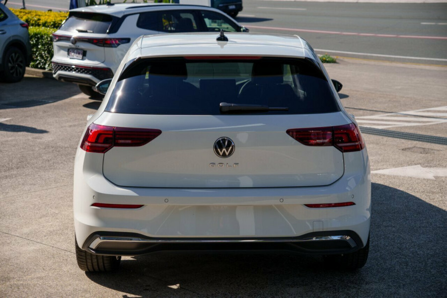 2026 Volkswagen Golf 8.5 110TSI Style Hatch Image 3
