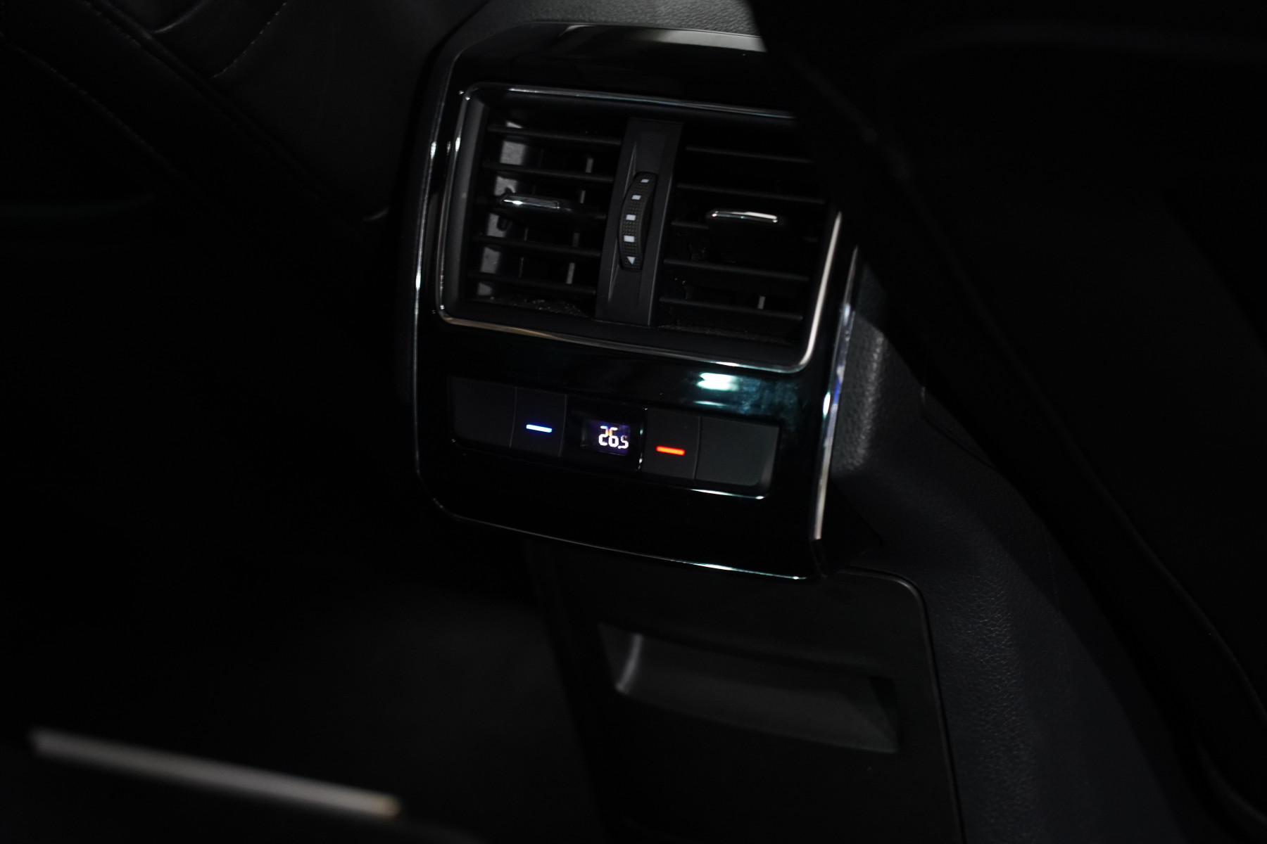 2022 Skoda Superb Style SUV Image 26