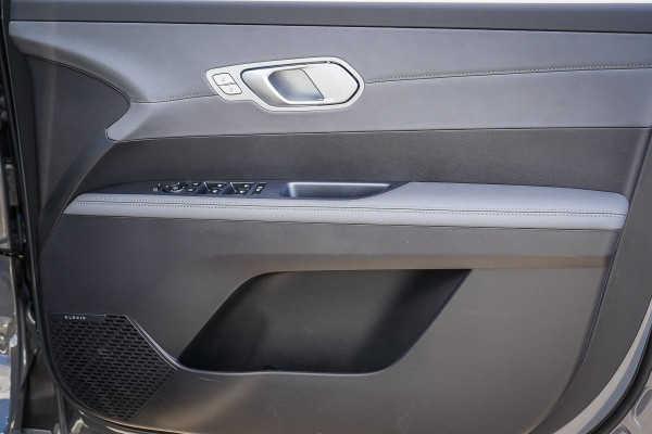 2026 Hyundai ELEXIO EV OE1.V1 Elite SUV Image 12