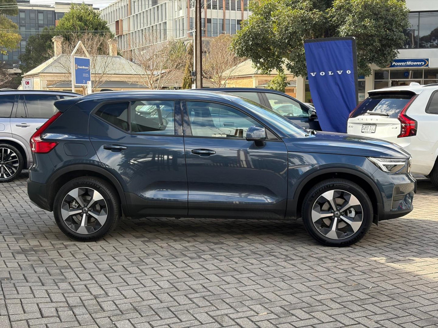 2025 MY26 Volvo XC40 XZ Plus B4 SUV Image 2