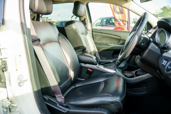 2015 Dodge Journey JC R/T Wagon Image 17