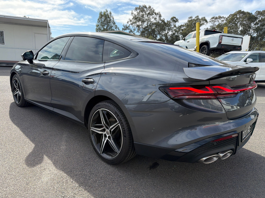 2025 MG MG7  Essence Sedan Image 5