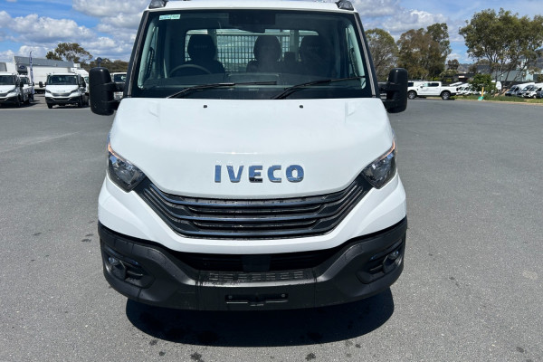 2024 MY20 Iveco Daily E6 Daily Cab Chassis Tray Dropside