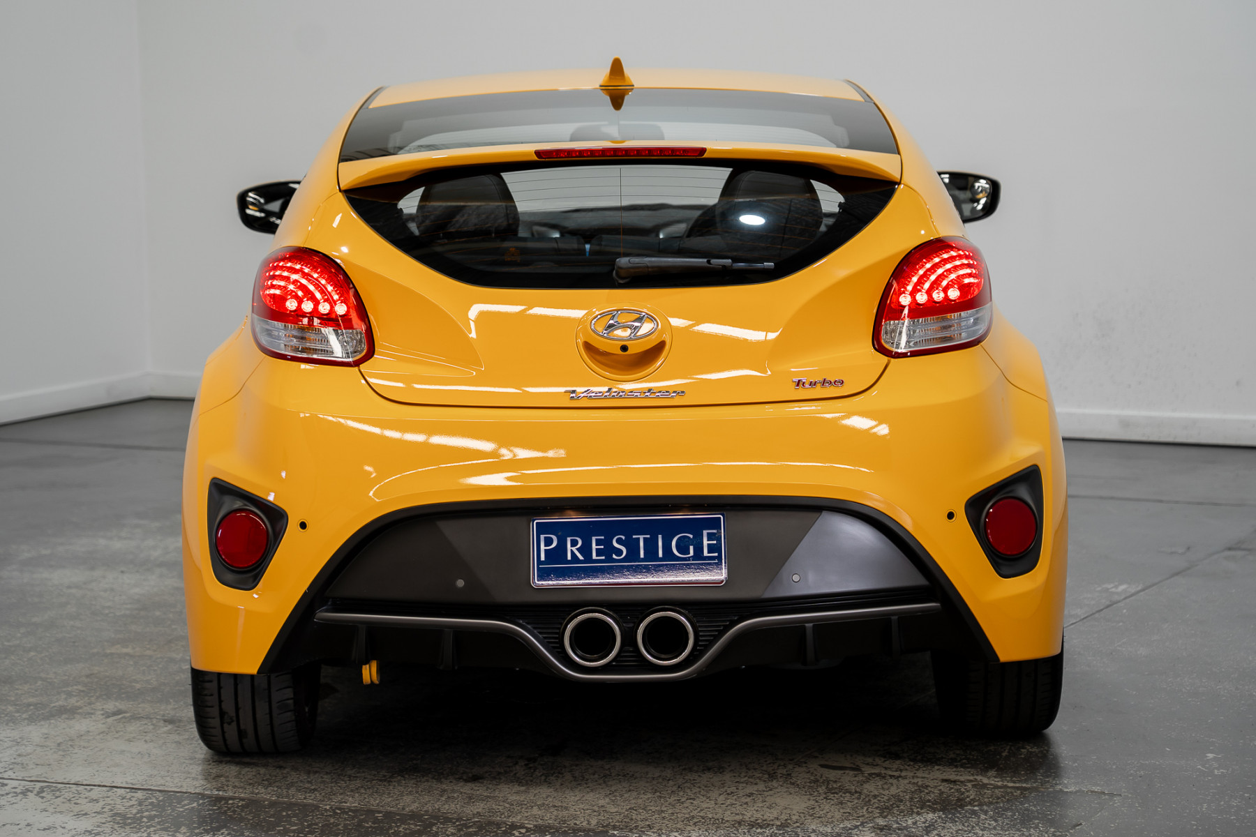 2015 Hyundai Veloster Sr Turbo Coupe Image 9