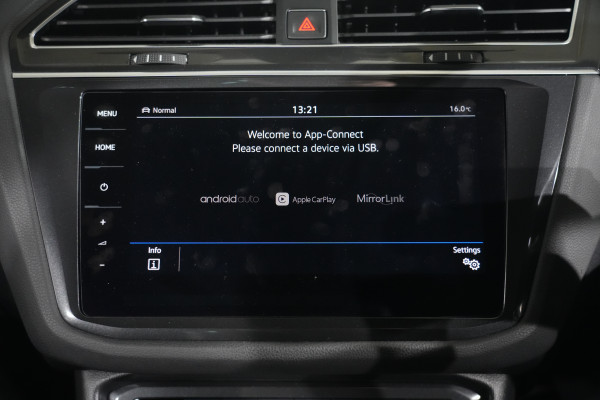 2017 Volkswagen Tiguan 162TSI R-Line SUV Image 25
