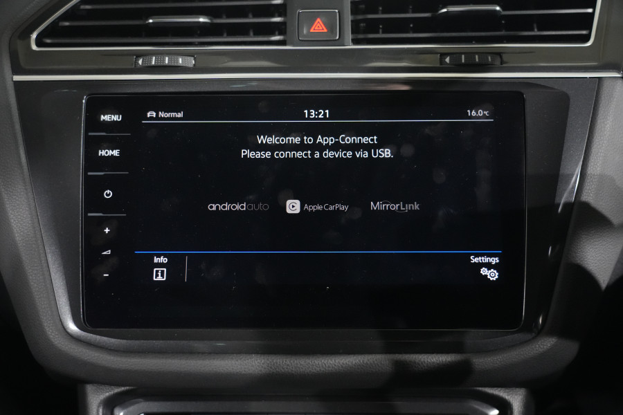 2017 Volkswagen Tiguan 162TSI R-Line SUV Image 25